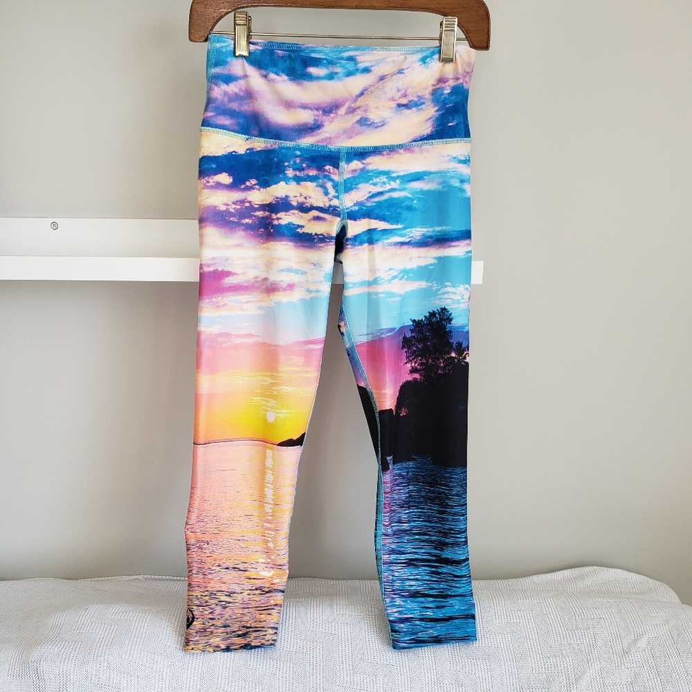 Inner Fire Crop Leggings Size 6 Sunset Allover Print - Picture 1 of 6
